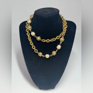 Authentic CHANEL Vintage Gold and Pearl Necklace